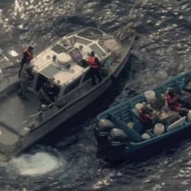 Marina asegura embarcacion con cocaina en costas de Oaxaca